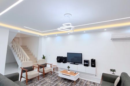 ویلا دوبلکس استخردار در بندرانزلی - گیلار
