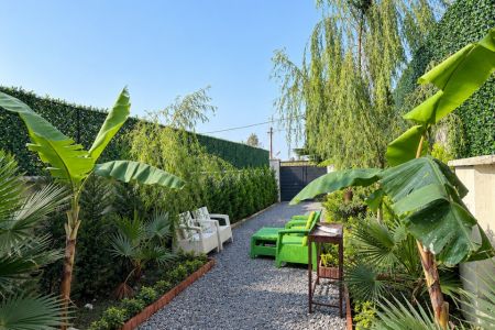 کلبه سوئیسی با جکوزی در درویش آباد سرخرود
