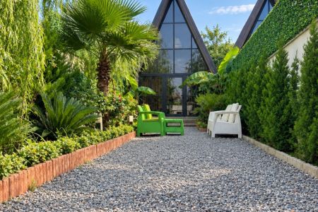 کلبه سوئیسی با جکوزی در درویش آباد سرخرود