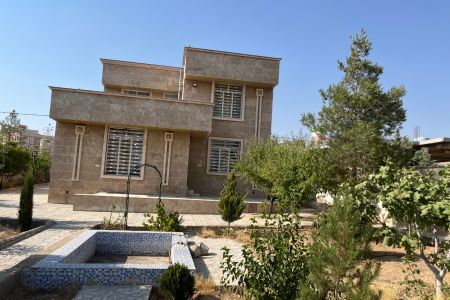 Duplex Villa with Spacious Terrace in Sadra City