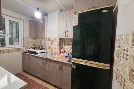 سوئیت رو به کوه و جنگل در چمستان - همکف