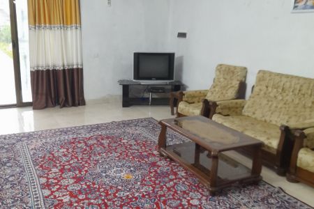 خانه ویلایی در خرم آباد - قلعه گردن - همکف