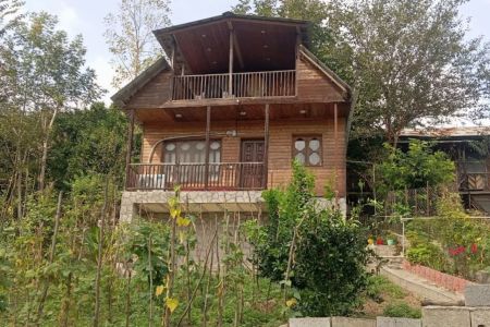 خانه ویلایی با اتاق چوبی در لفور - کالی کلا