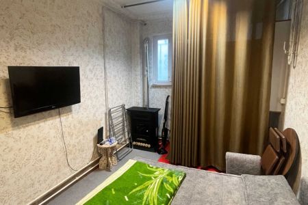 سوئیت نقلی در رشت - کوی حسینی - همکف