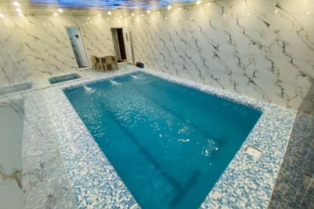 کلبه سوئیسی با استخر و جکوزی در رامسر