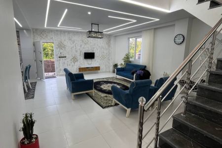 خانه ویلایی دوبلکس رشت - نزدیک فرودگاه