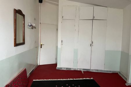 بومگردی در طرق رود نطنز - اتاق ۹