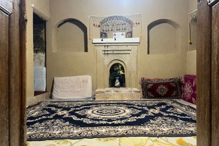 بومگردی در طرق رود نطنز - اتاق ۴