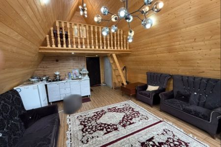 کلبه سوئیسی با جکوزی در لفور - امام کلا