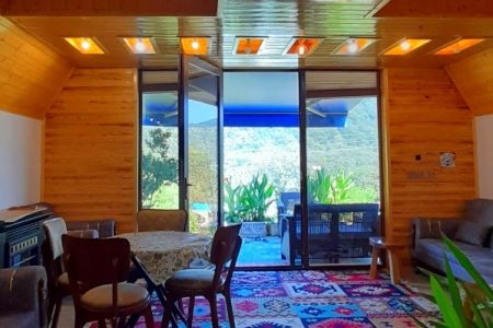 کلبه سوئیسی جکوزی دار در جوارم - میرورزان