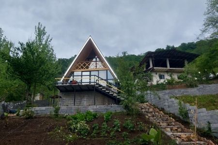 کلبه سوئیسی در لفور - بورخانی