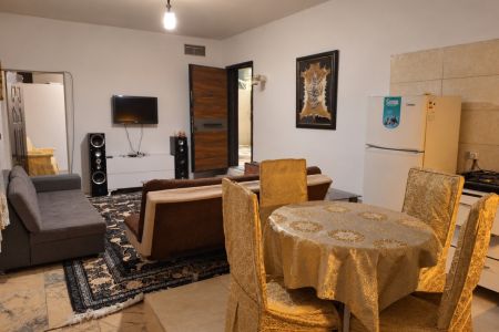 خانه ویلایی در چهارباغ - خیابان طاها