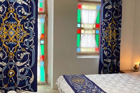 فندق تقليدي في زنجان - قمة ثلاثية