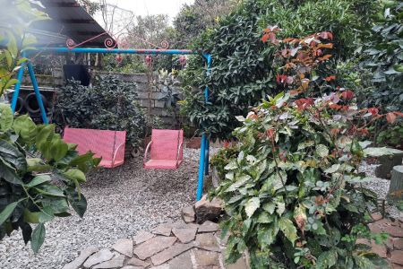 خانه استخردار در رامسر - سفید تمشک