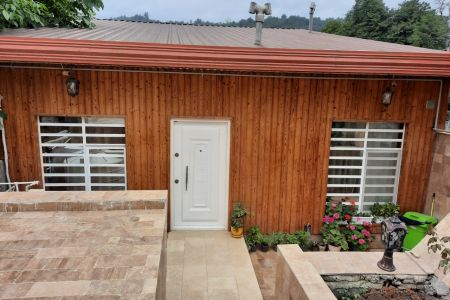 اجاره ویلا جنگلی نزدیک دریاچه لفور - جکوزی دار