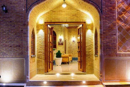 هتل سنتی نزدیک شاهچراغ - تخت دبل