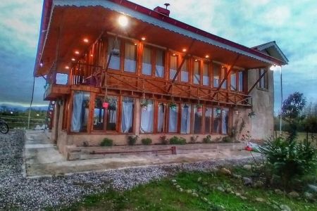 فيلا خشبية مع بركة خاصة في صومعه سرا - تشانه سر