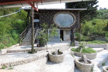 کلبه جنگلی در بهشهر با چشم انداز زیبا