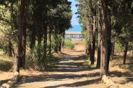 ویلا ساحلی استخردار در رامسر - دریاپشته