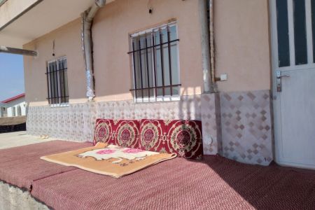 رزرو سوئیت در روستا چشام مهدی شهر - اتاق همکف