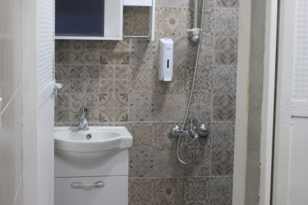 تخت در هاستل اصفهان - اتاق فامیلی ۲