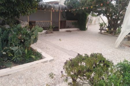 بوم گردی در جزیره هرمز - اتاق ۲