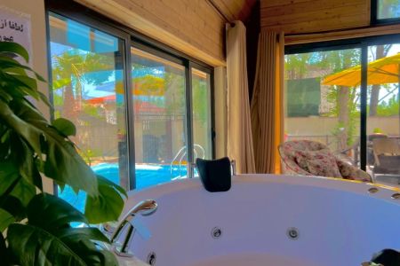 کلبه چوبی استخردار در شیرود