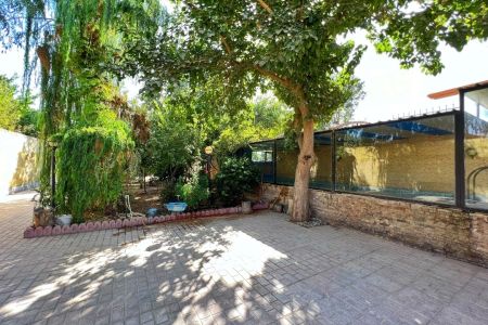 ویلا استخردار در چهارباغ - رونده