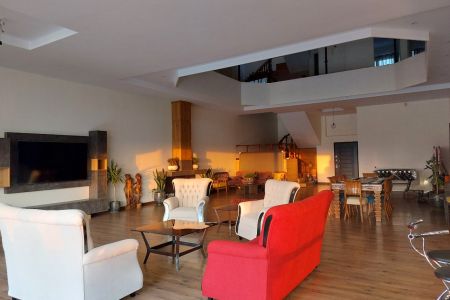 ویلا استخردار در پردیس - کرشت - چهارخوابه