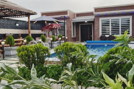 اجاره ویلا استخردار در چهارباغ