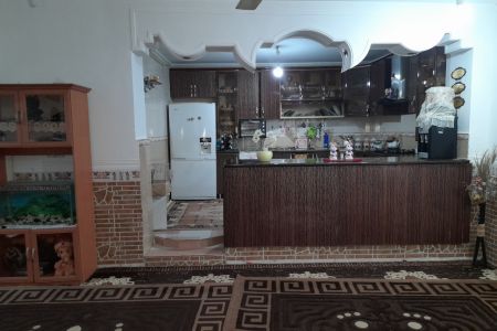 منزل مع حدیقه للایجار فی هرمز