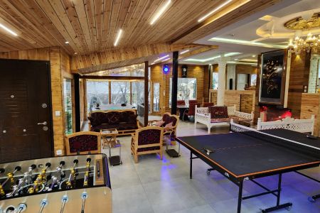 ویلاباغ با استخر آبگرم در شیراز - دینکان